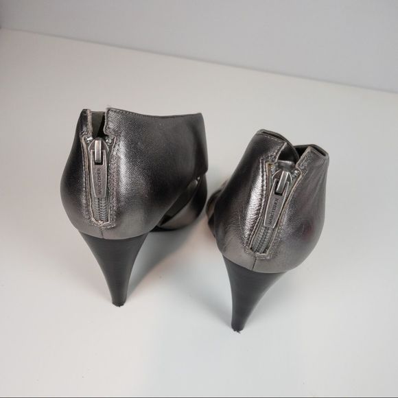 Marc Fisher Pewter Leather Wrap Heel Sandals - Size 9 - Picture 9 of 10